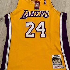 Kobe Bryant Mitchell & Ness 08-09 Jersey